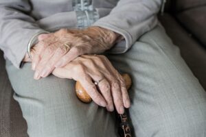 エイジングケアは自分に合うものをどう選ぶ？
